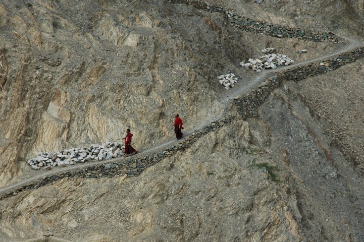 Monniken in Lamayuru