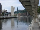 Bilbao: rivier langs Gugenheimmuseum