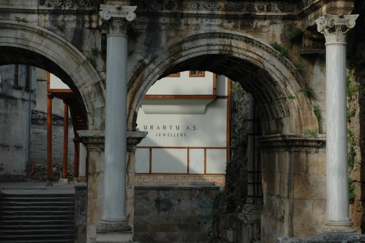 Antalya: poort van Hadrianus