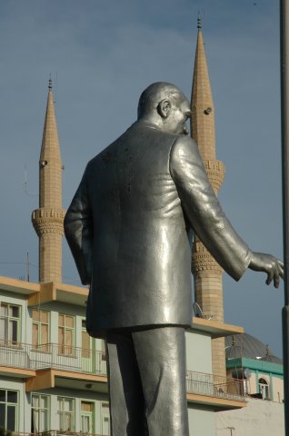 Ataturk is overal, ook in Kale